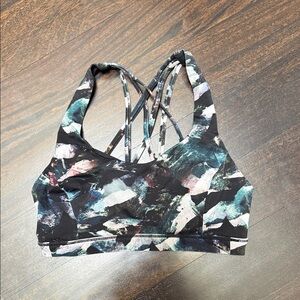 Lululemon Women's Strappy Sports Bra - Multicolor